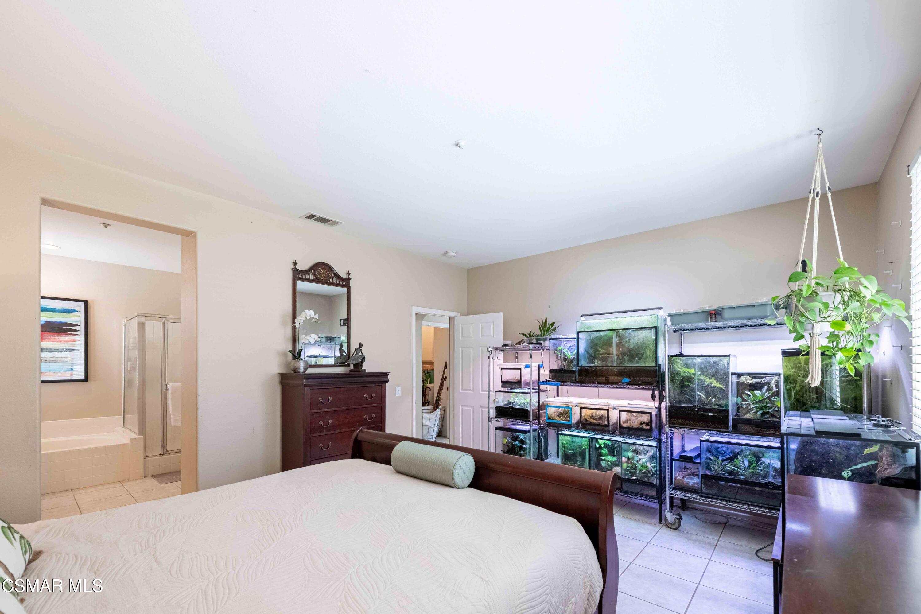 1633 Lola Way Oxnard, CA 93030 - Photo 17 of 33 1633 Lola Way