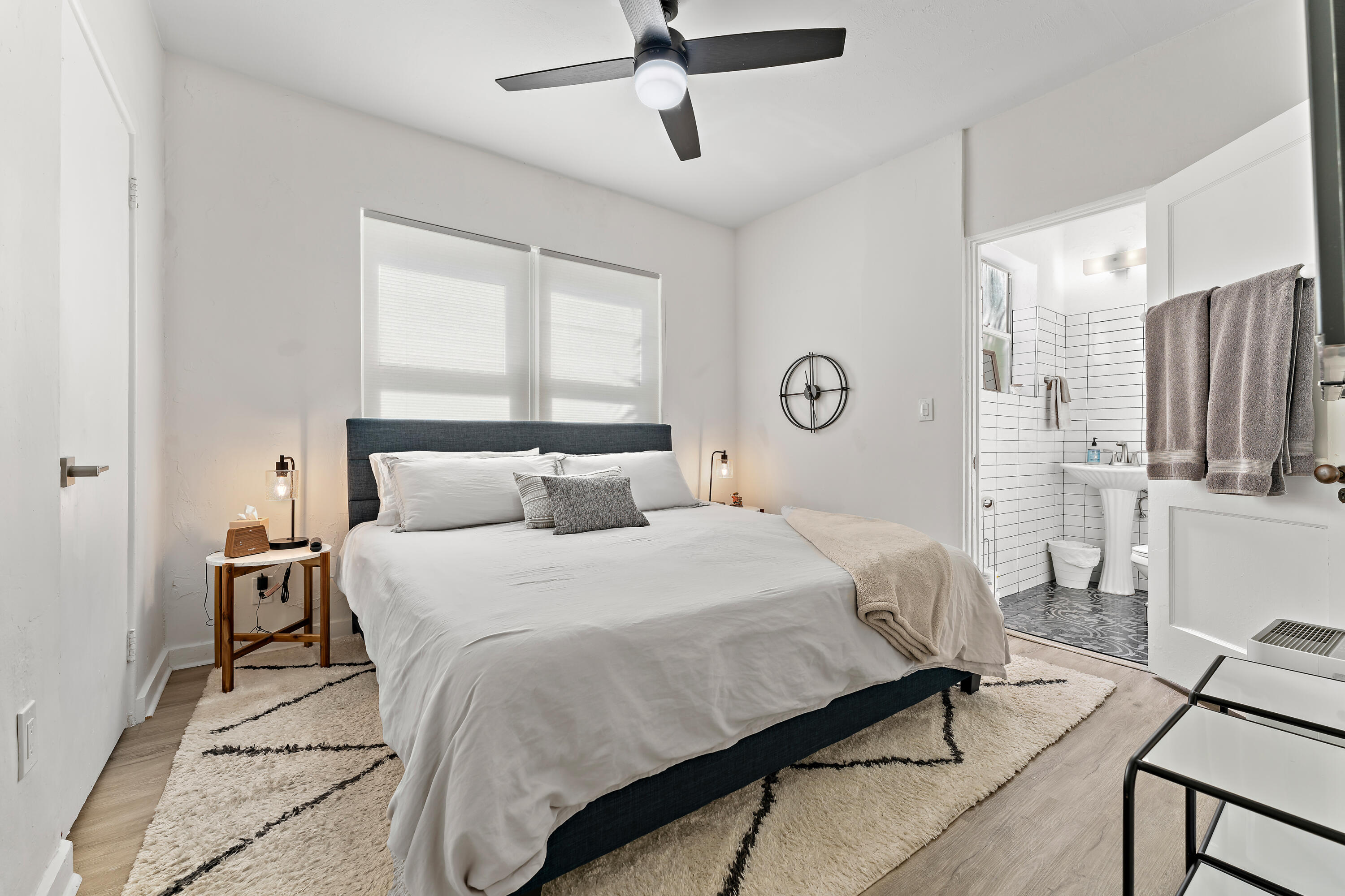 614 Avon Road West Palm Beach, FL 33401 - Photo 13 of 25 037-614AvonRd-WestPalmBeach-FULL