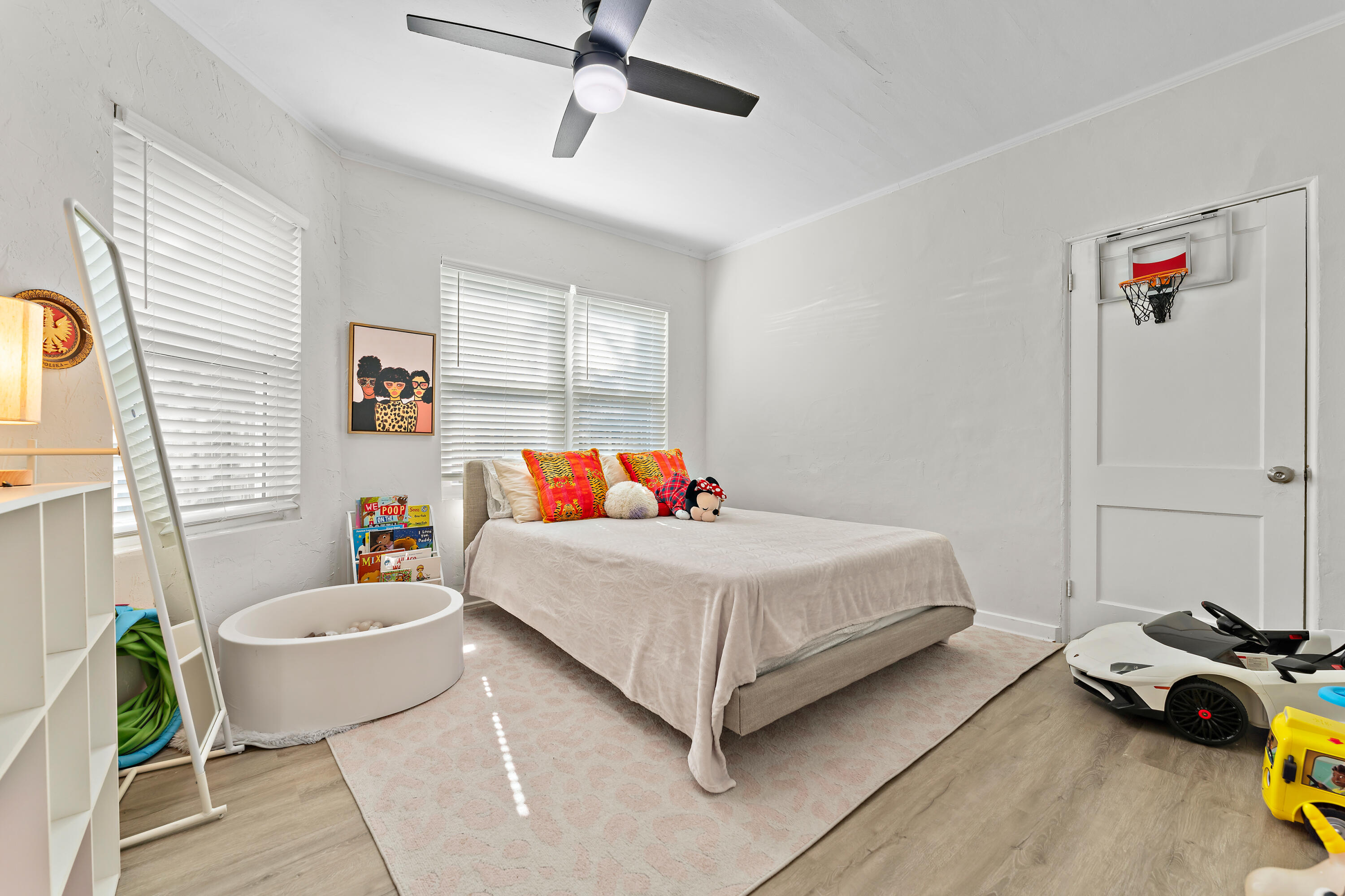 614 Avon Road West Palm Beach, FL 33401 - Photo 14 of 25 032-614AvonRd-WestPalmBeach-FULL