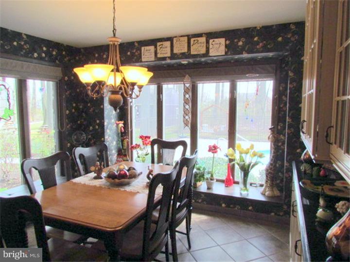 163 Hill Road Douglassville, PA 19518 - Photo 6 of 25 Breakfast Room