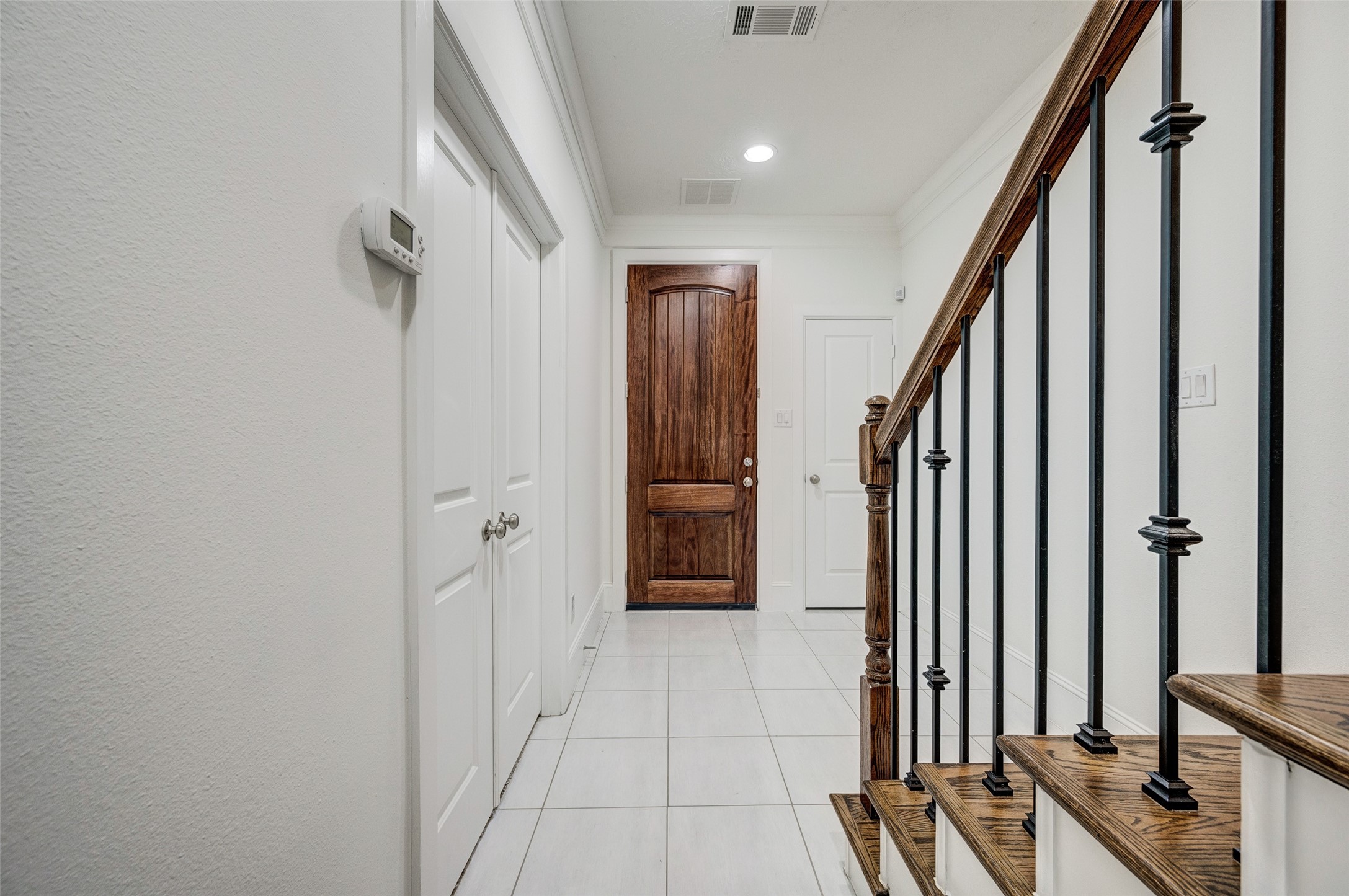 1413 Patterson Street Houston, TX 77007 - Photo 2 of 37 There are custom details in this home upon entrance