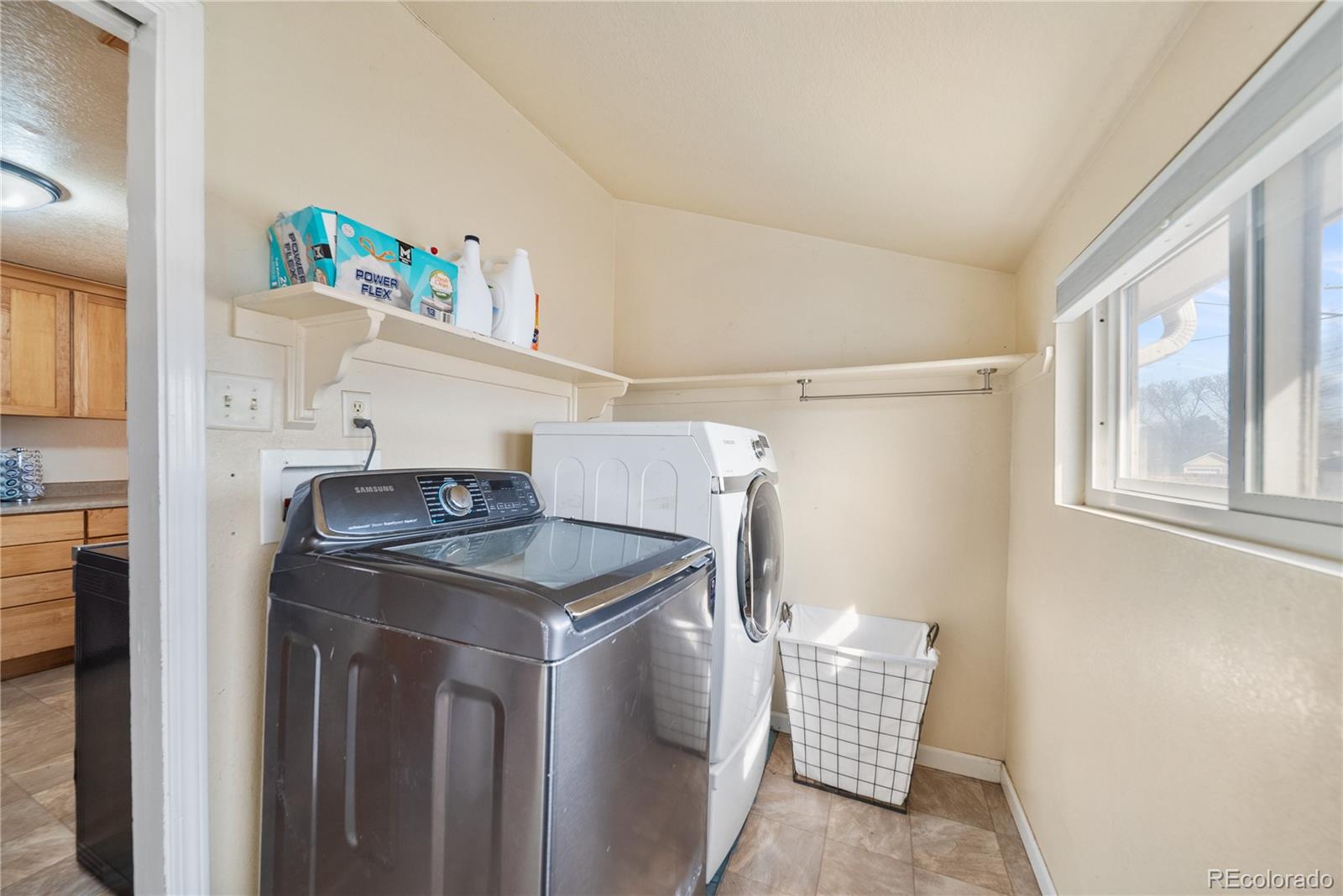 550 Custer Avenue Akron, CO 80720 - Photo 20 of 35 a utility room with dryer and washer