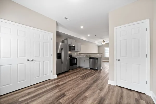 $1,195 | 1167 Meadowhill Lane, Unit B, Clarksville, TN 37043