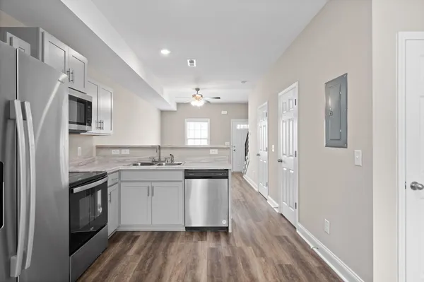 $1,195 | 1167 Meadowhill Lane, Unit B, Clarksville, TN 37043