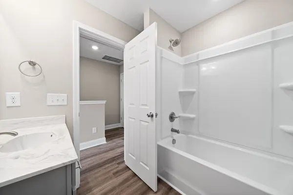 $1,195 | 1167 Meadowhill Lane, Unit B, Clarksville, TN 37043