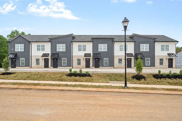 $1,195 | 1167 Meadowhill Lane, Unit B, Clarksville, TN 37043