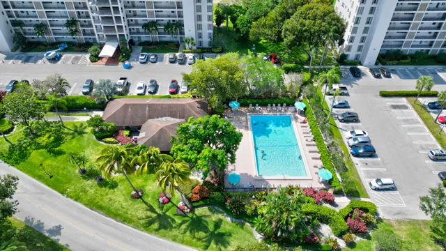 a view of yard with swimming pool