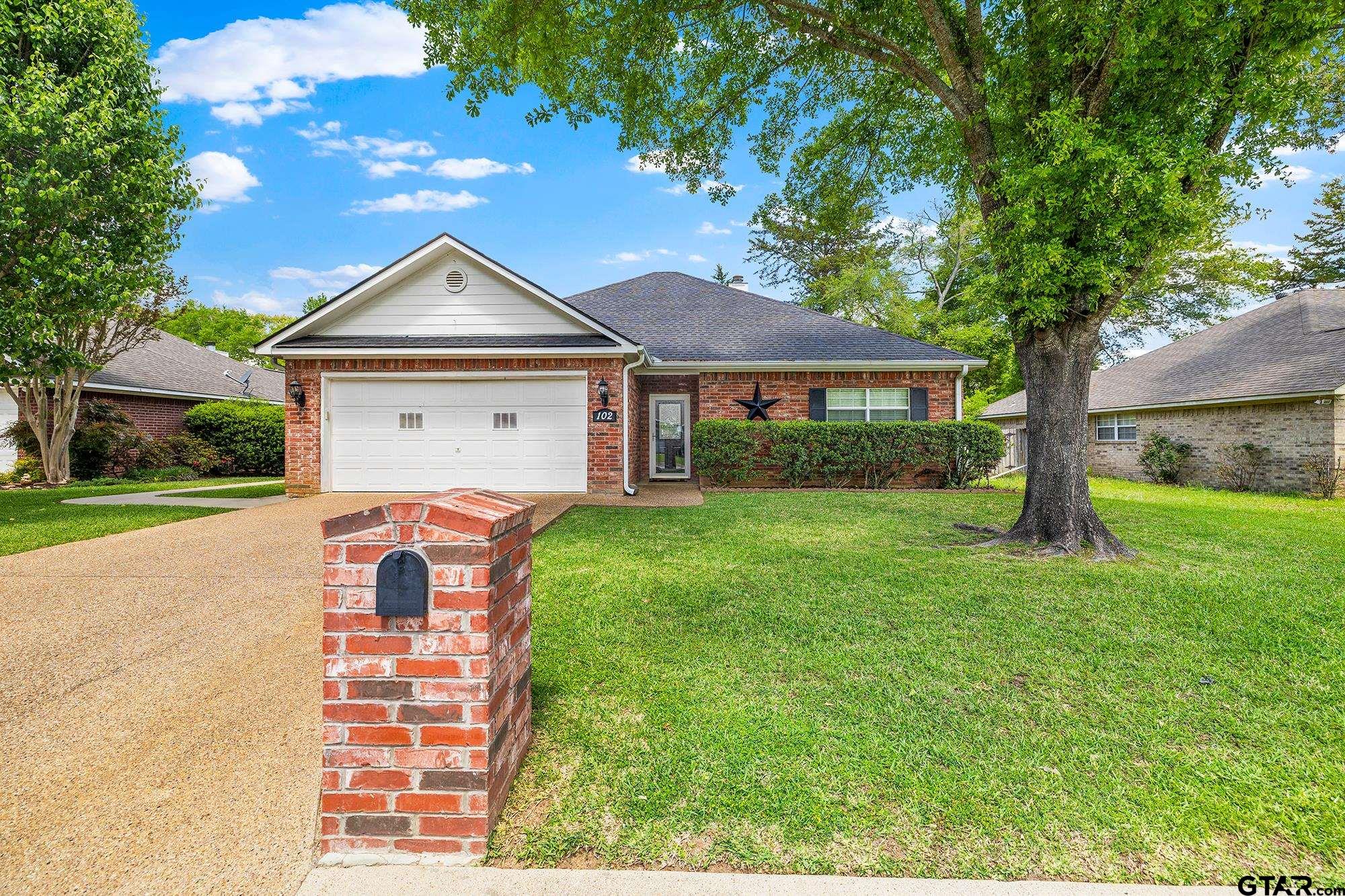 102 Cedar Lane Chandler, TX 75758 - Photo 2 of 29