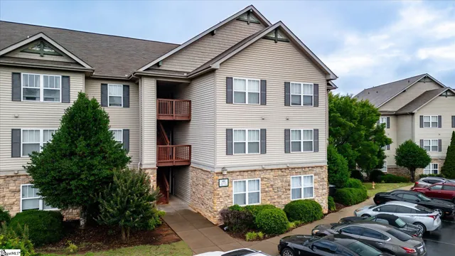 $286,000 | 1412 Harts Ridge Drive, Seneca, SC 29678