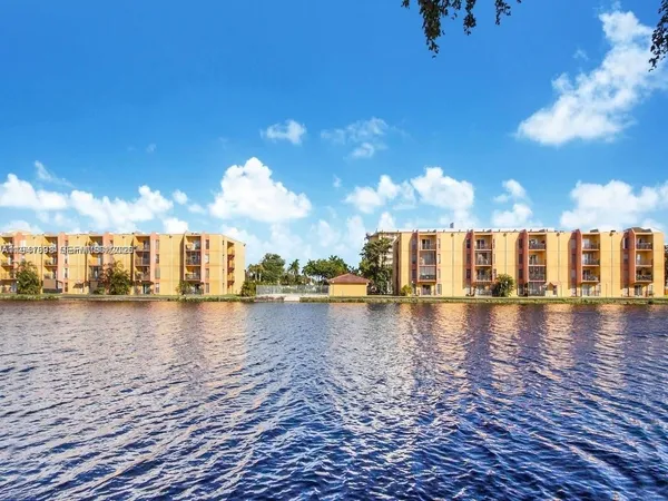 a view of a lake with houses