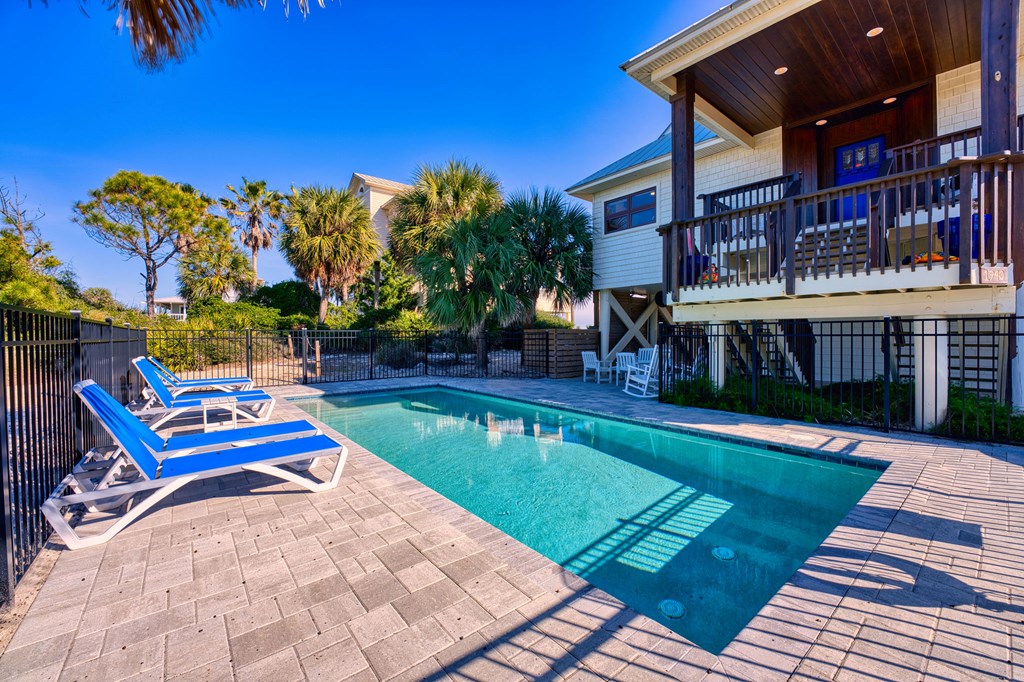1940 Nautilus Road St. George Island, FL 32328 - Photo 4 of 65