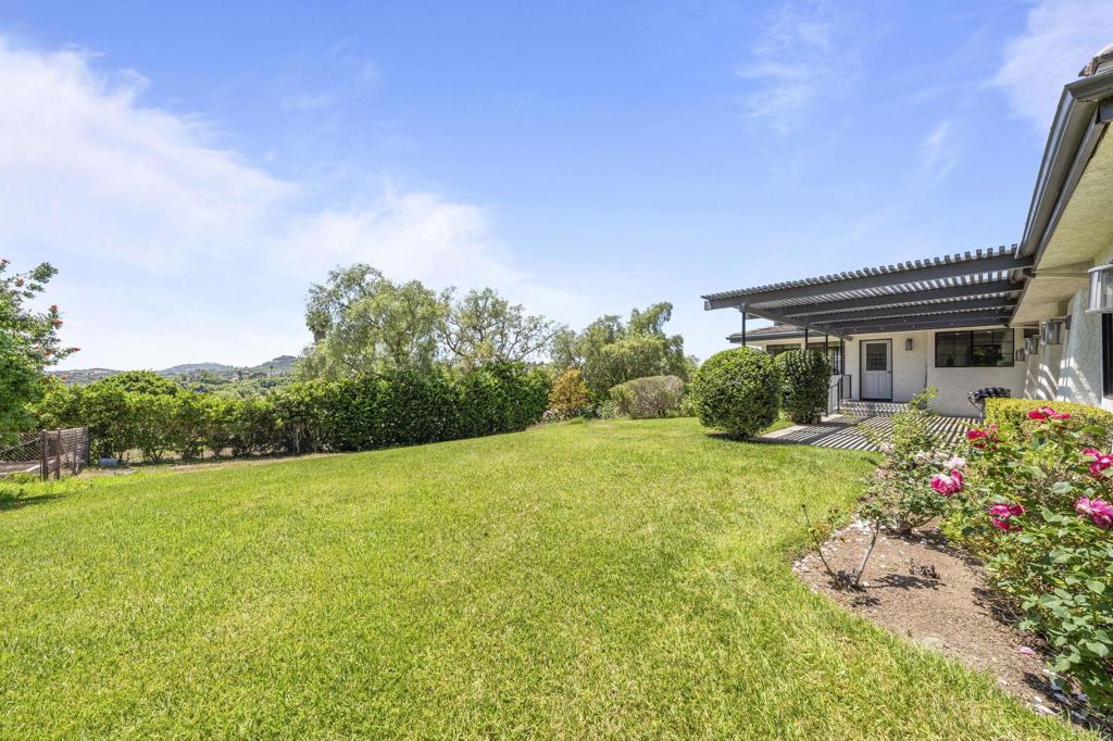 19 Gateview Drive Fallbrook, CA 92028 - Photo 62 of 76 19 Gateview Dr, Fallbrook, Luxury Home, Yard, Attached ADU, Guard-Gated