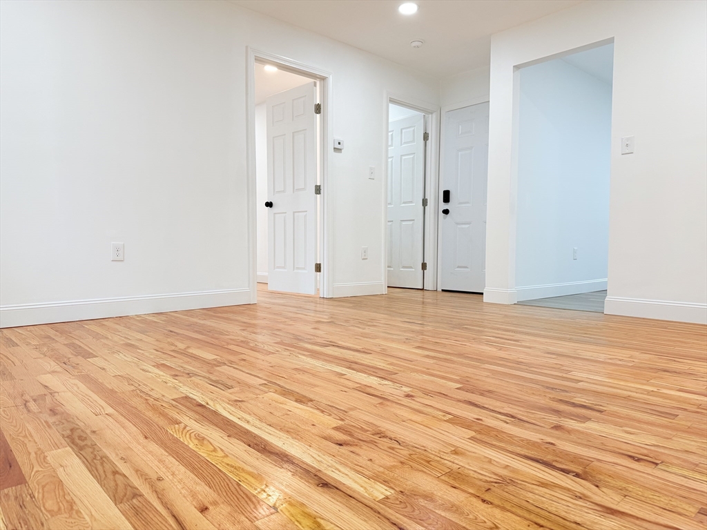 23 Bellevue Street, Unit 3 Worcester, MA 01609 - Photo 7 of 26