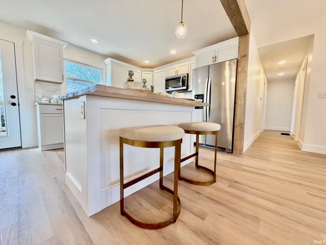 $249,900 | 121 Edgewood Drive, Bedford, IN 47421