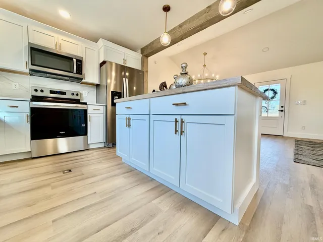 $249,900 | 121 Edgewood Drive, Bedford, IN 47421