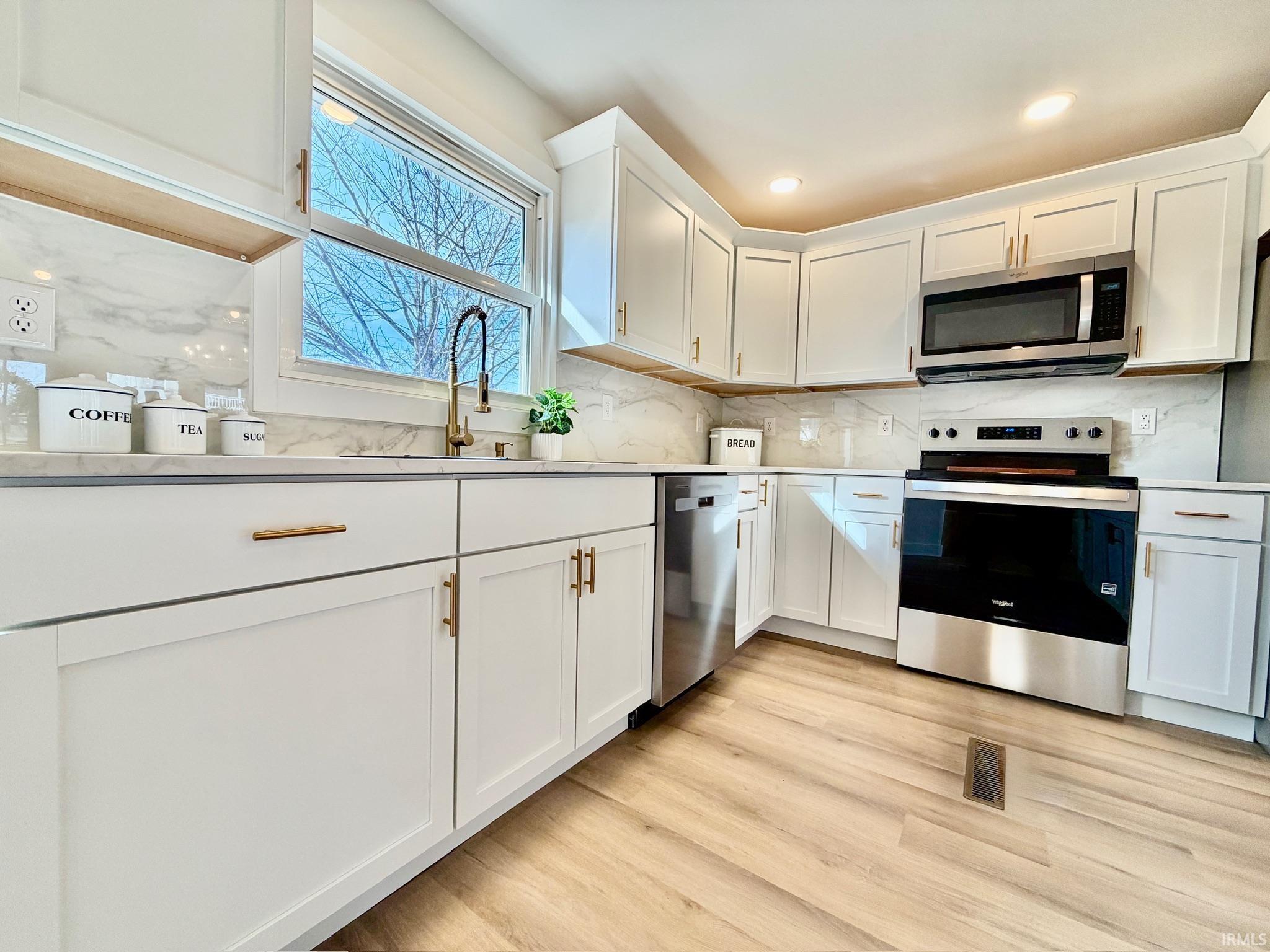 121 Edgewood Drive Bedford, IN 47421 - Photo 18 of 36