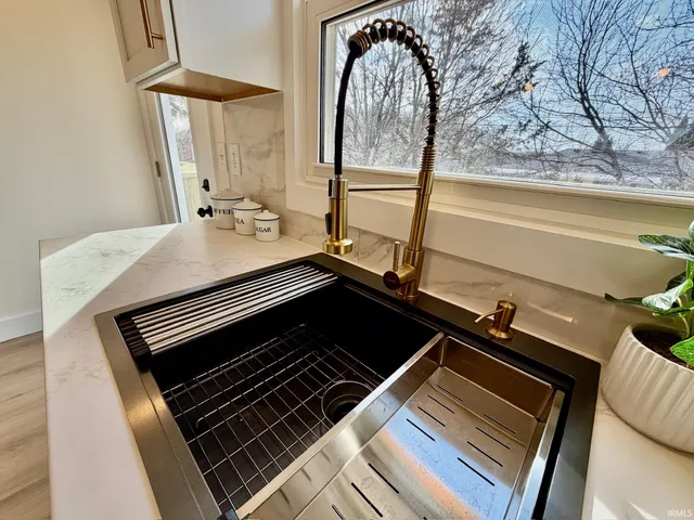 $249,900 | 121 Edgewood Drive, Bedford, IN 47421