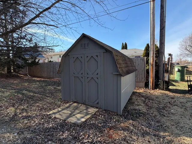 $249,900 | 121 Edgewood Drive, Bedford, IN 47421