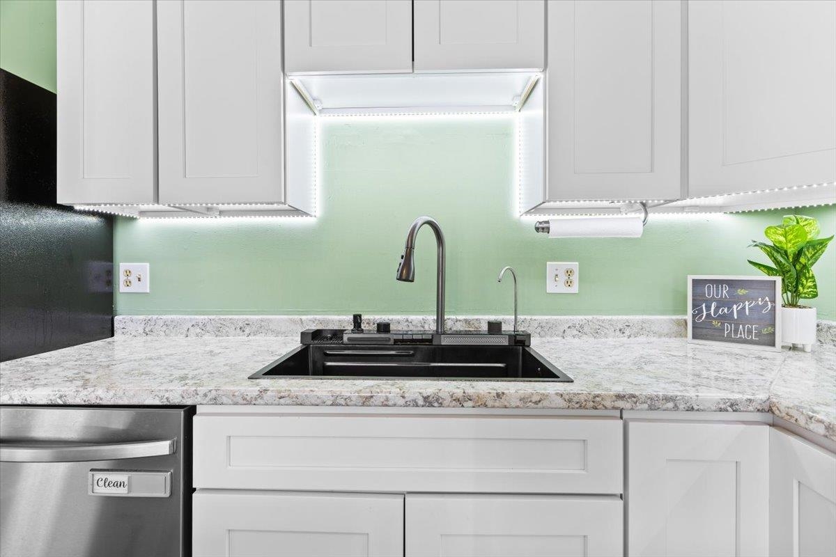 274 Scottsdale Road Newport, VT 05855 - Photo 12 of 38