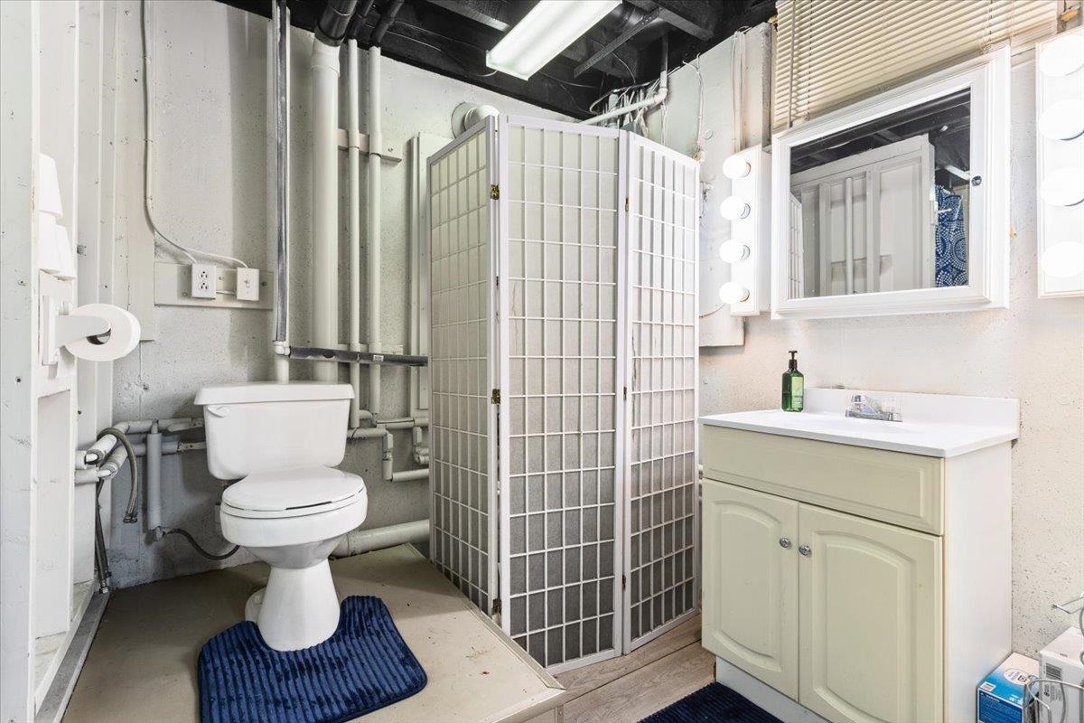 274 Scottsdale Road Newport, VT 05855 - Photo 21 of 38