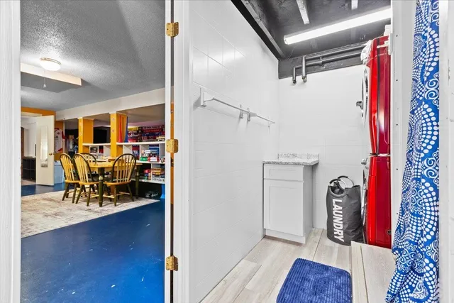 $305,000 | 274 Scottsdale Road, Newport, VT 05855