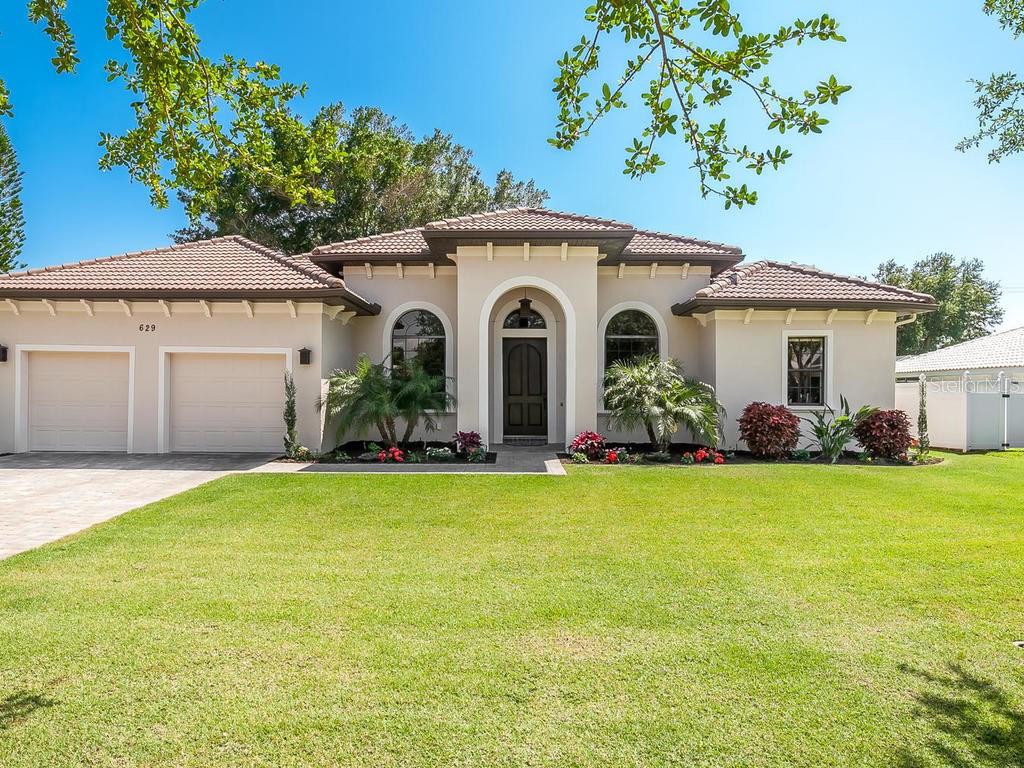 629 Valencia Road Venice, FL 34285 - Photo 1 of 1 Front