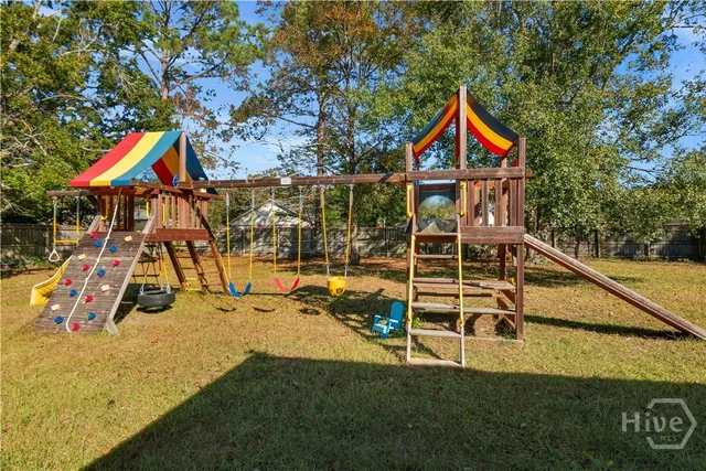 $240,000 | 166 Stephanie Drive, Allenhurst, GA 31301