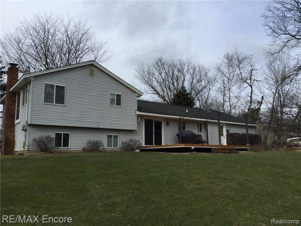 8722 Eaton Road Davisburg, MI 48350 - Photo 24 of 28 back of house.jpg