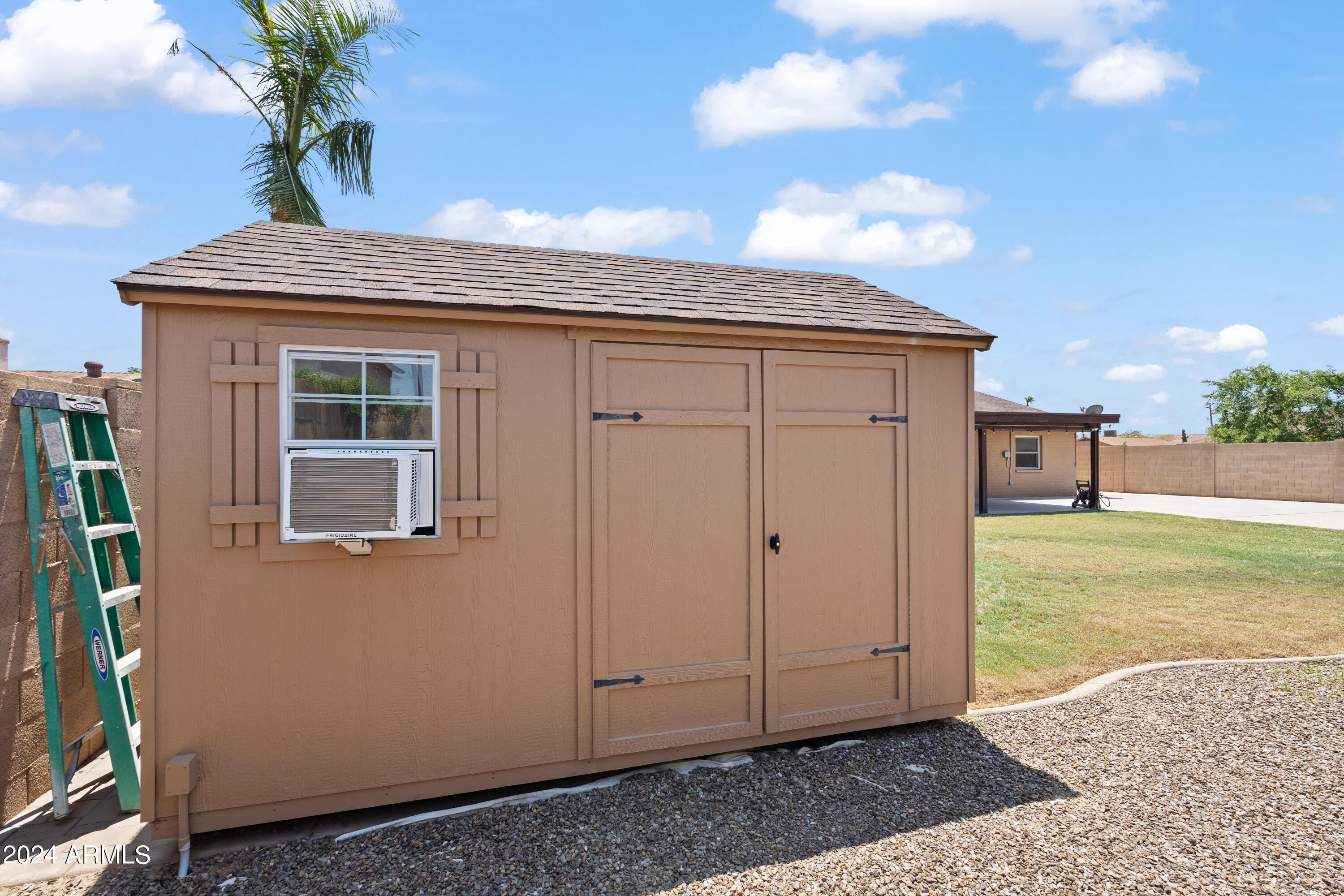 4426 East Phelps Road Phoenix, AZ 85032 - Photo 35 of 36 35-Shed