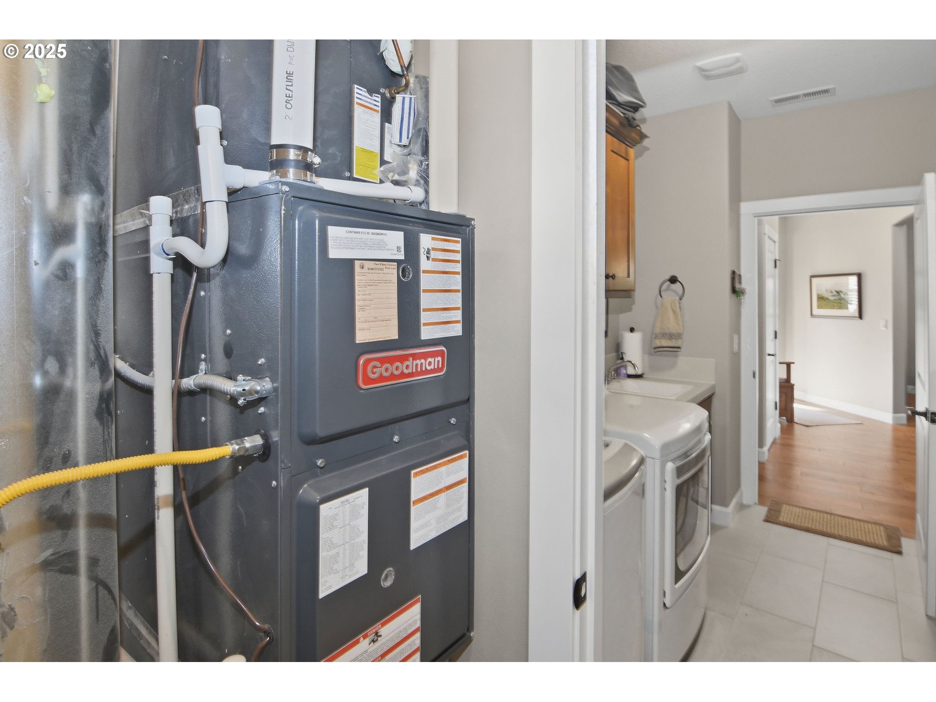 1618 Northeast 174th Street Ridgefield, WA 98642 - Photo 36 of 46 a bathroom with a sink a mirror and a shower