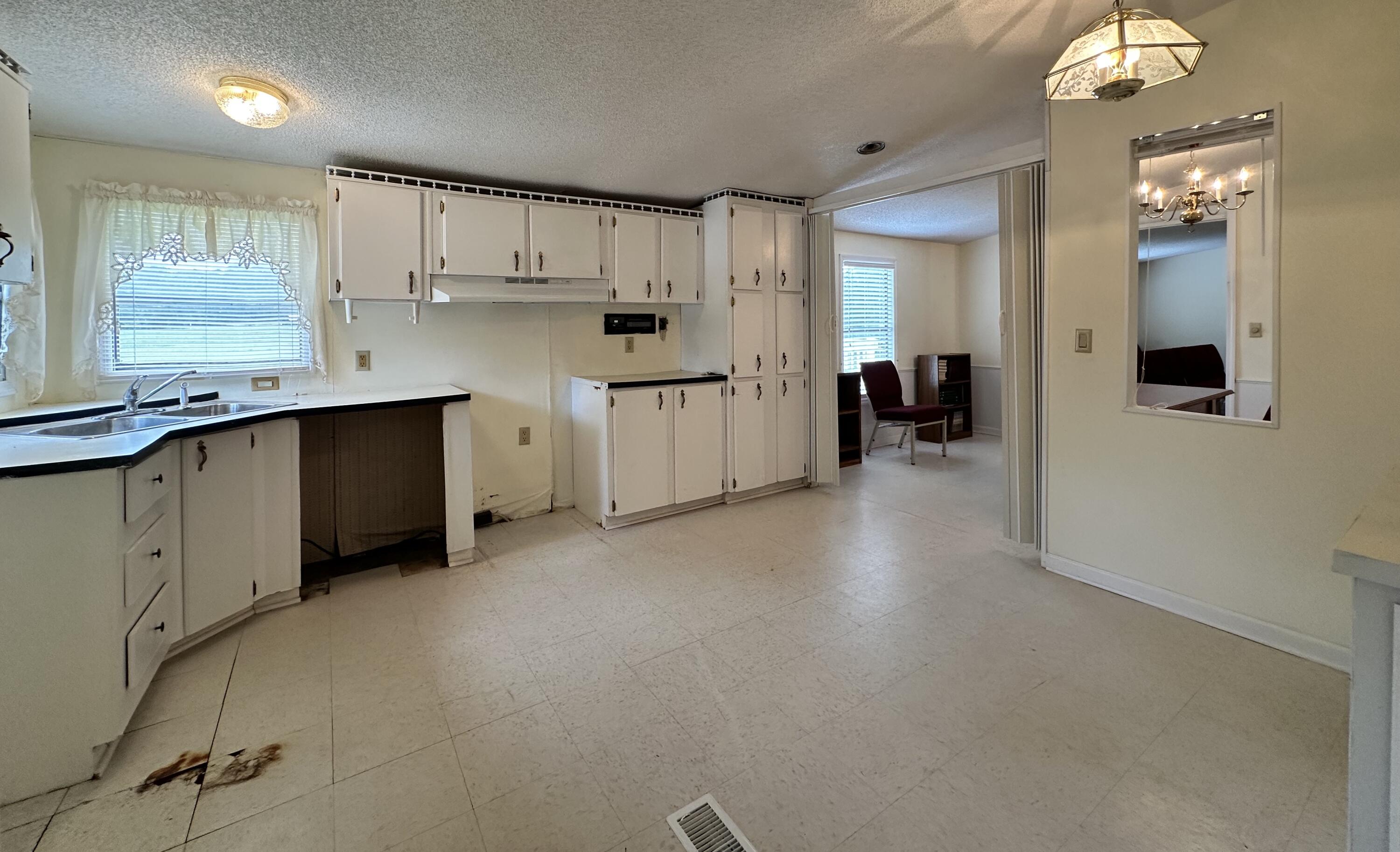 248 State Rd S-38-1695 Neeses, SC 29107 - Photo 11 of 16 IMG_0651