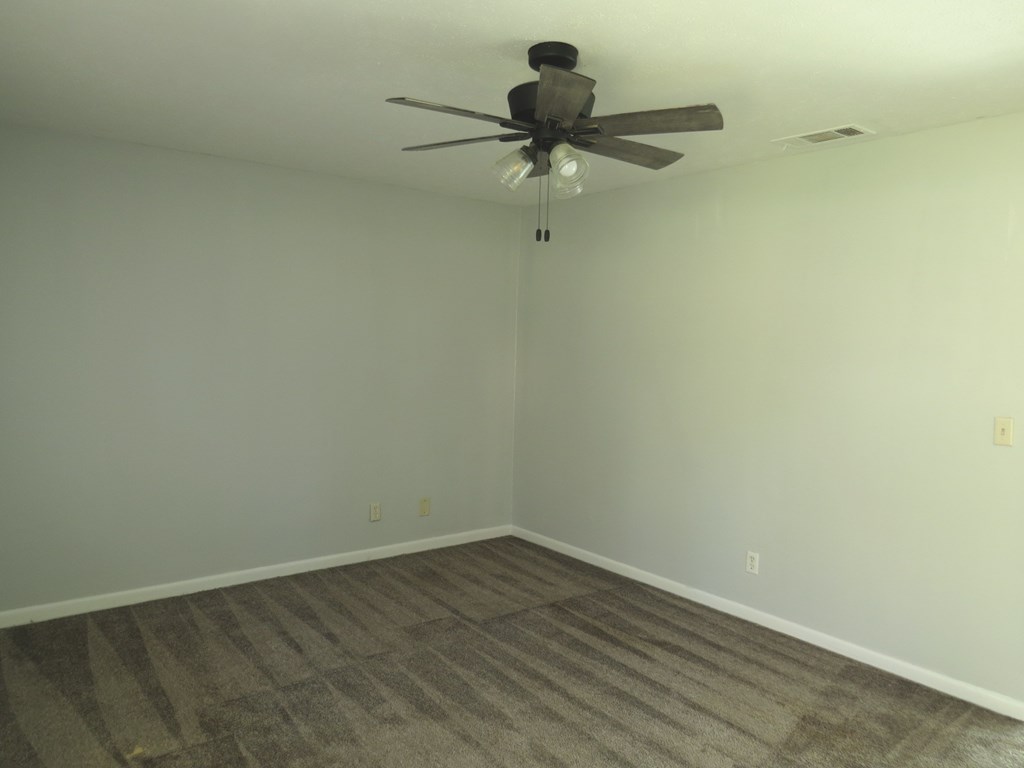 5814 Mill Branch Road Columbus, GA 31907 - Photo 2 of 16 Living Room