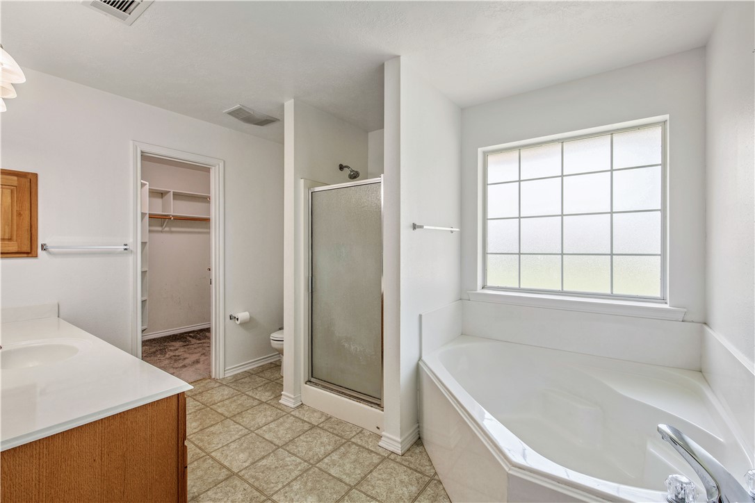 1453 Fincastle Loop College Station, TX 77845 - Photo 12 of 21