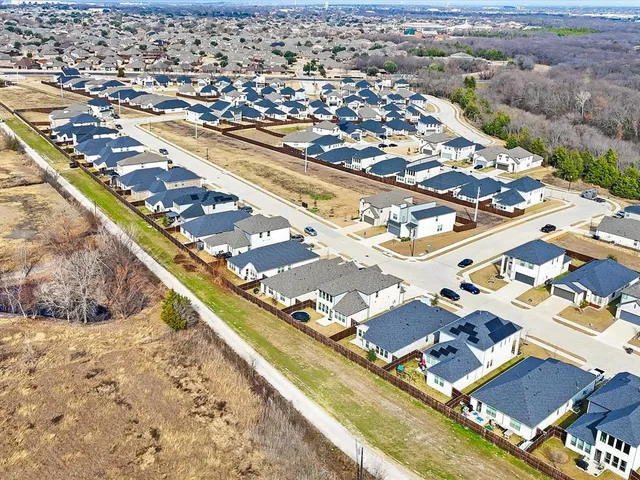 $2,400 | 138 Mandarin Street, Forney, TX 75126