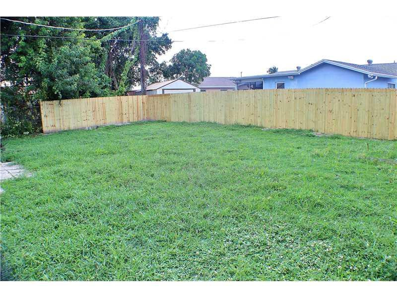 22209 Southwest 64th Way Boca Raton, FL 33428 - Photo 17 of 22 Exterior Back Other