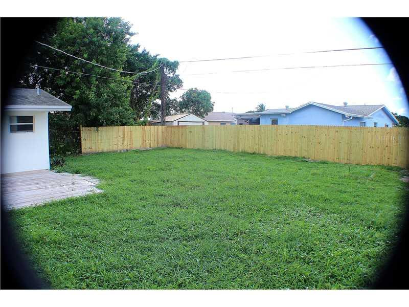 22209 Southwest 64th Way Boca Raton, FL 33428 - Photo 20 of 22 Exterior Back Other
