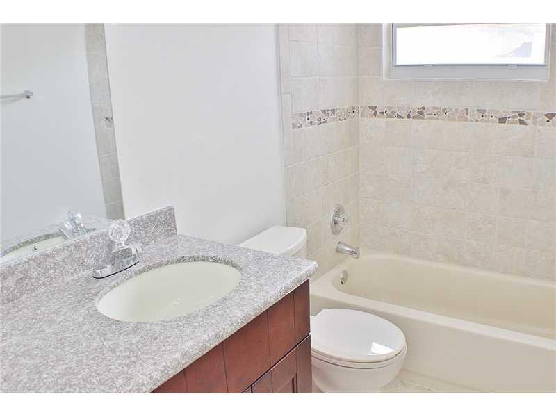 22209 Southwest 64th Way Boca Raton, FL 33428 - Photo 6 of 22 Bathroom