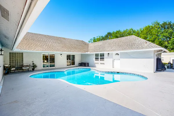 $999,900 | 8811 Pinion Drive, Wellington, FL 33467