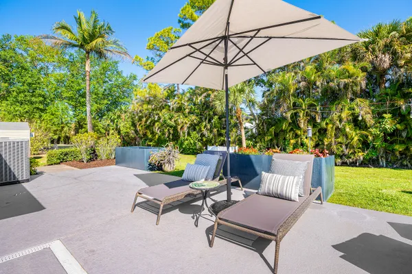 $999,900 | 8811 Pinion Drive, Wellington, FL 33467