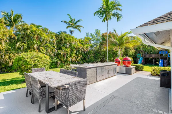 $999,900 | 8811 Pinion Drive, Wellington, FL 33467
