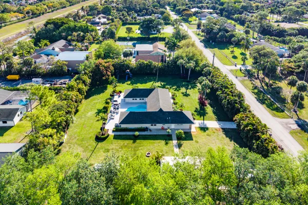 $999,900 | 8811 Pinion Drive, Wellington, FL 33467