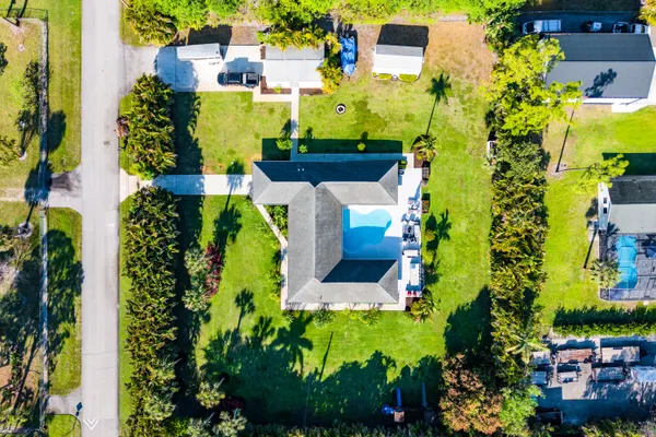 $999,900 | 8811 Pinion Drive, Wellington, FL 33467
