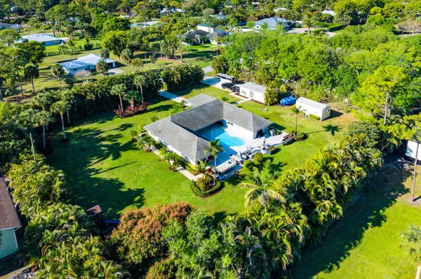 $999,900 | 8811 Pinion Drive, Wellington, FL 33467