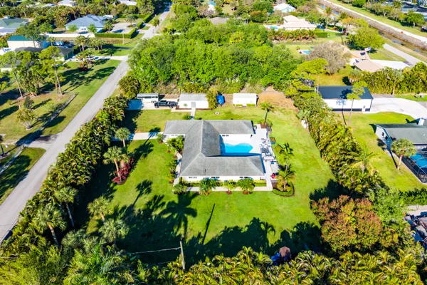 $999,900 | 8811 Pinion Drive, Wellington, FL 33467