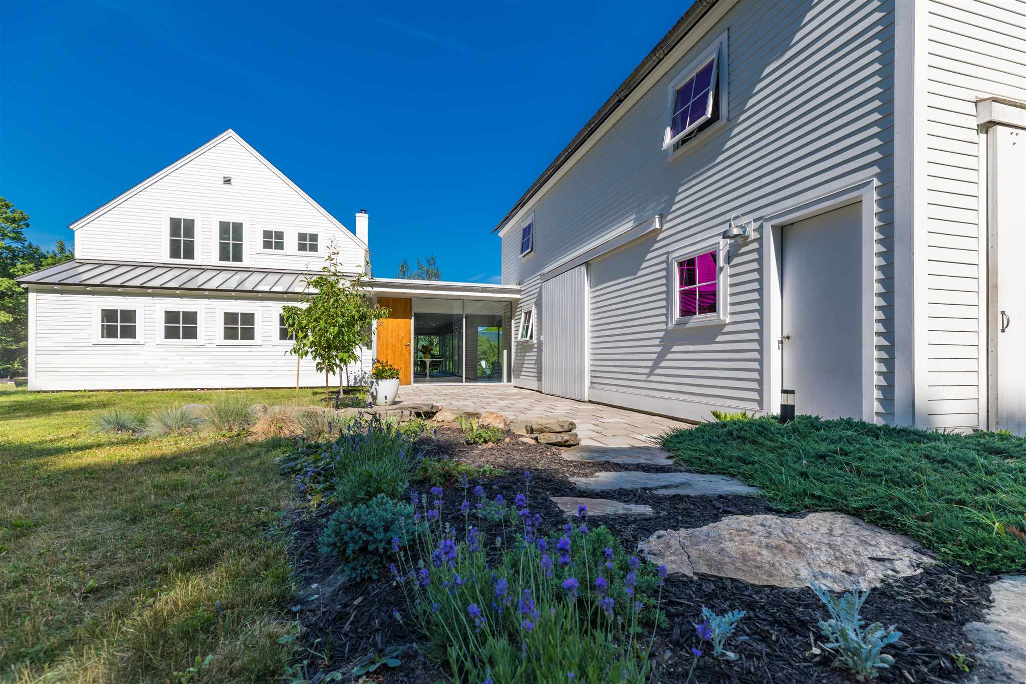 270 Meaderboro Road Farmington, NH 03835 - Photo 1 of 35