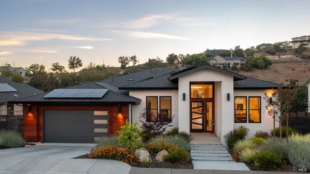 $2,295,000 | 3735 Lakebriar Place, Santa Rosa, CA 95403