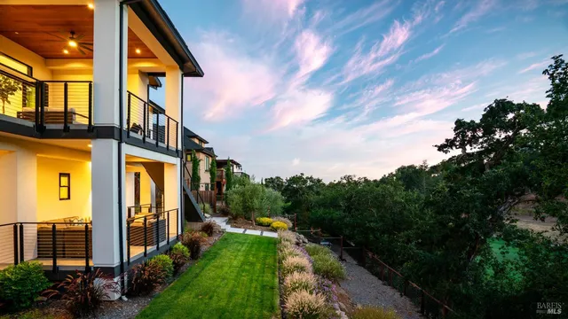 $2,295,000 | 3735 Lakebriar Place, Santa Rosa, CA 95403