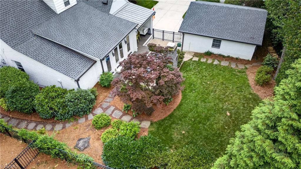 1401 Briarcliff Road Greensboro, NC 27408 - Photo 5 of 9