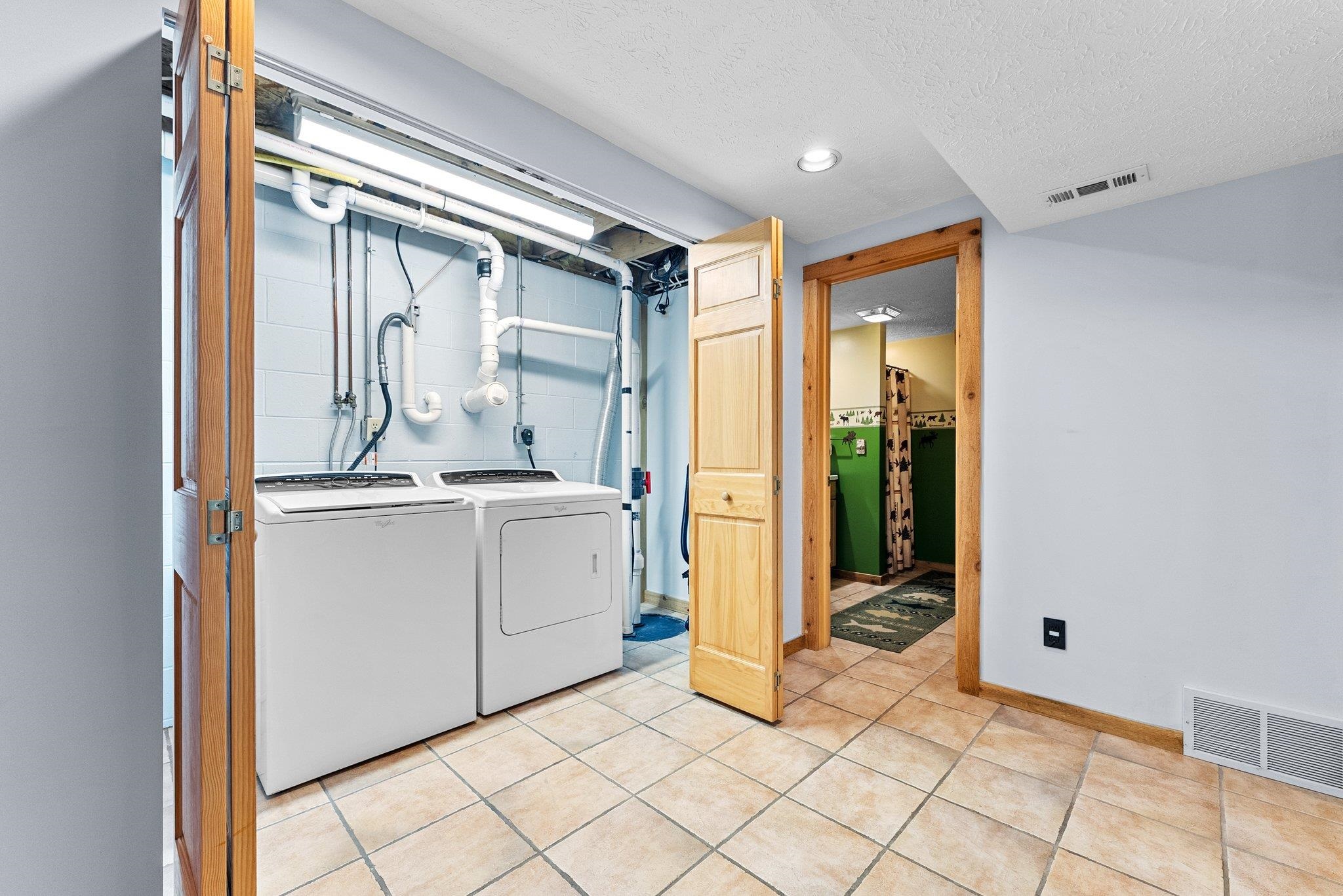 3299 Hunters Ridge Road Traverse City, MI 49685 - Photo 25 of 60 1935259-60d8e11c-57f1-4166-a2b2-c0a7d686c5c5.JPG