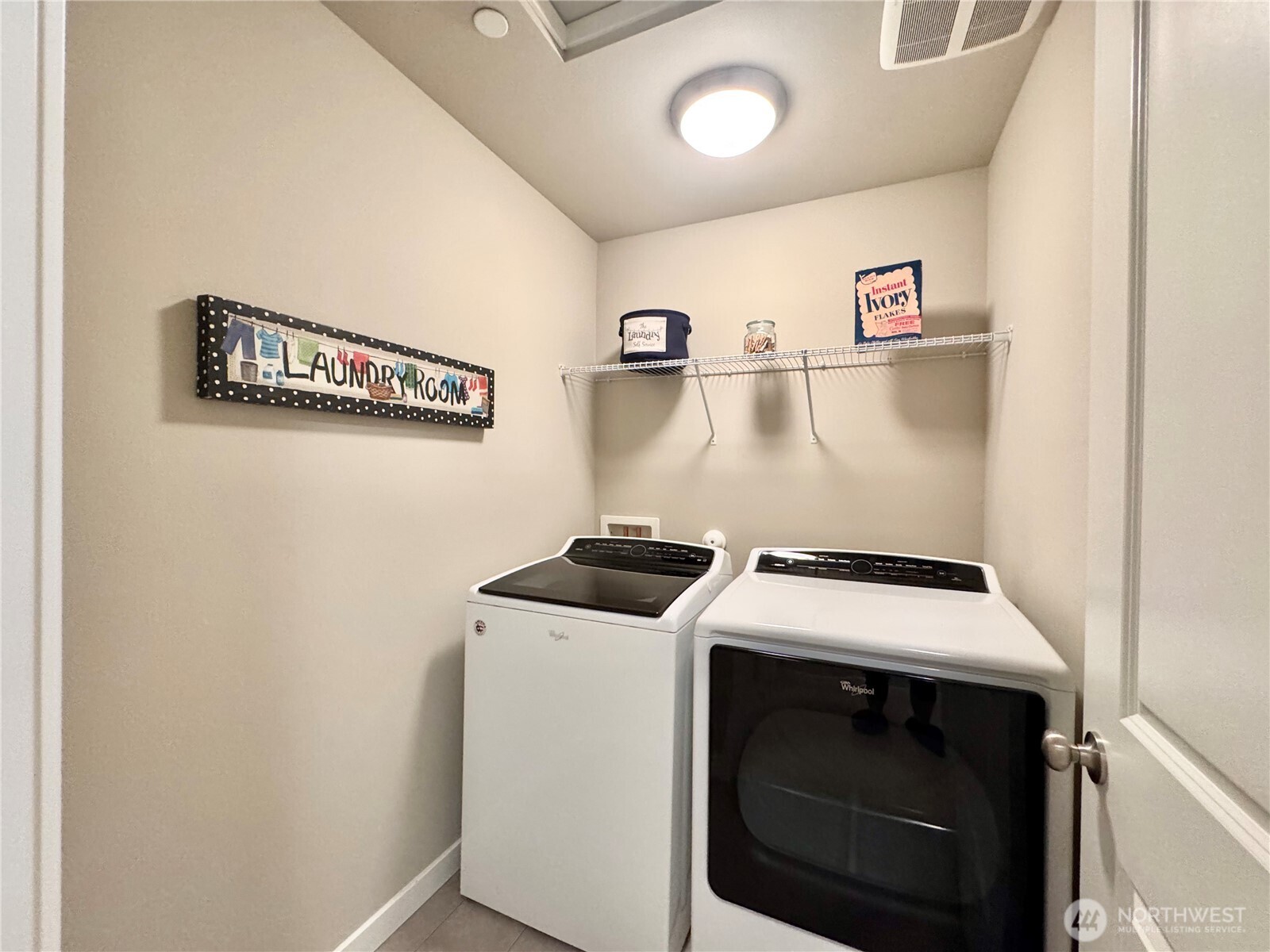 1928 78th Place Southeast Everett, WA 98203 - Photo 28 of 39 a utility room with dryer and washer